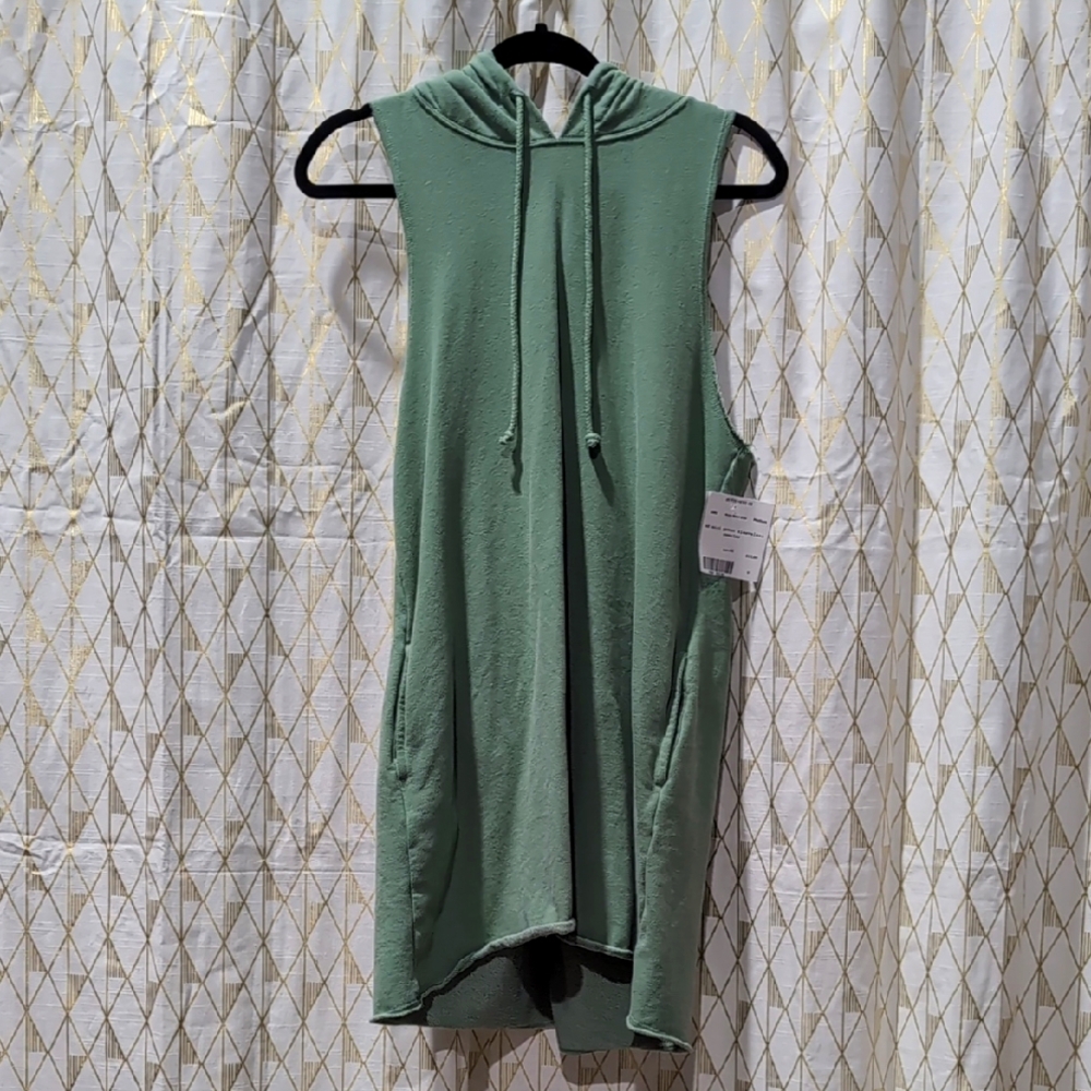 Green Sleeveless Hoodie Top